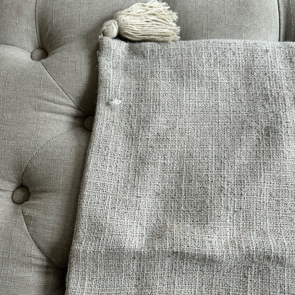 2 Covers | 1 Abstract Botanical Throw Pillow Cover & 1 Plain Linen with Tassels - Picture 11 of 12